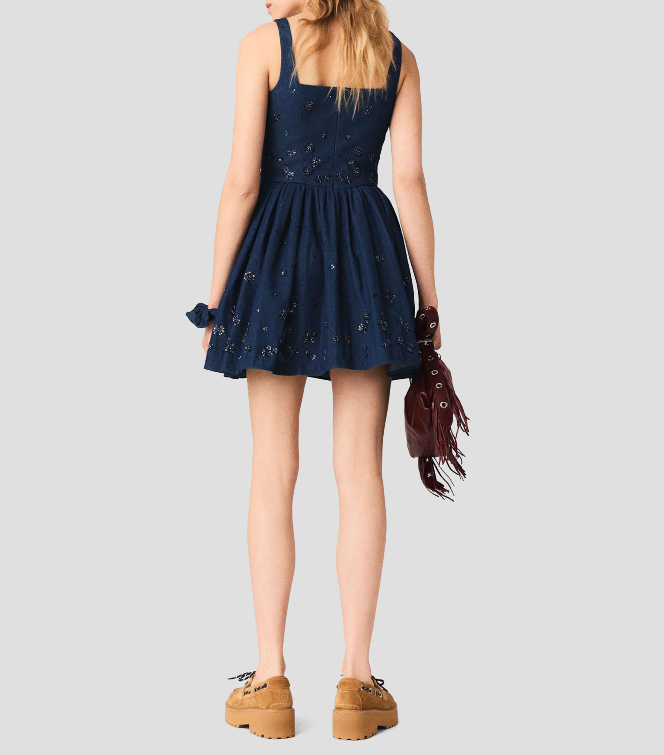 Vestido corto con microdiseños Mujer